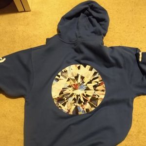 Diamond supply co sweater